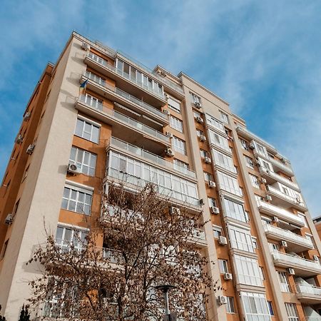Penthouse Aeroport Iasi Apartment Exterior photo