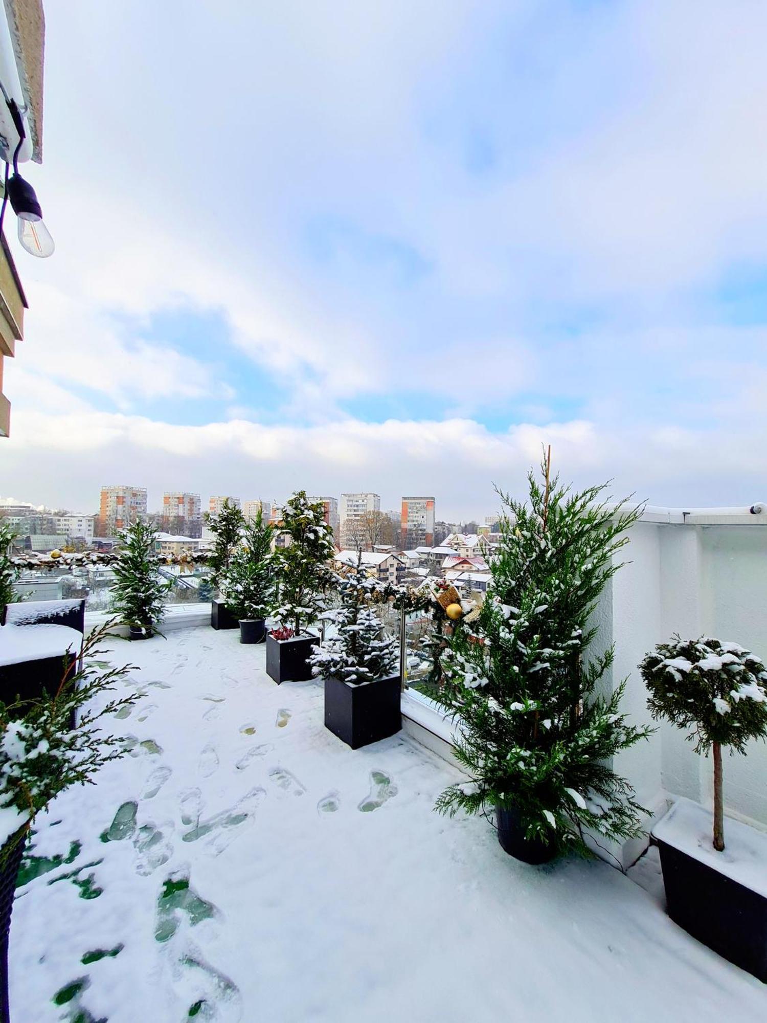 Penthouse Aeroport Iasi Apartment Exterior photo
