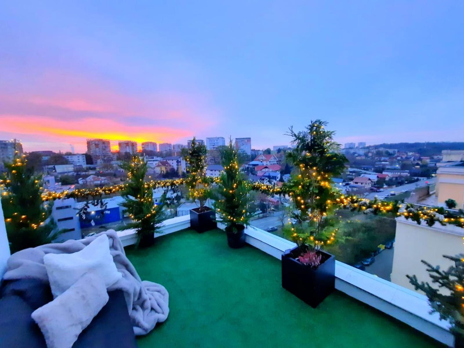 Penthouse Aeroport Iasi Apartment Exterior photo
