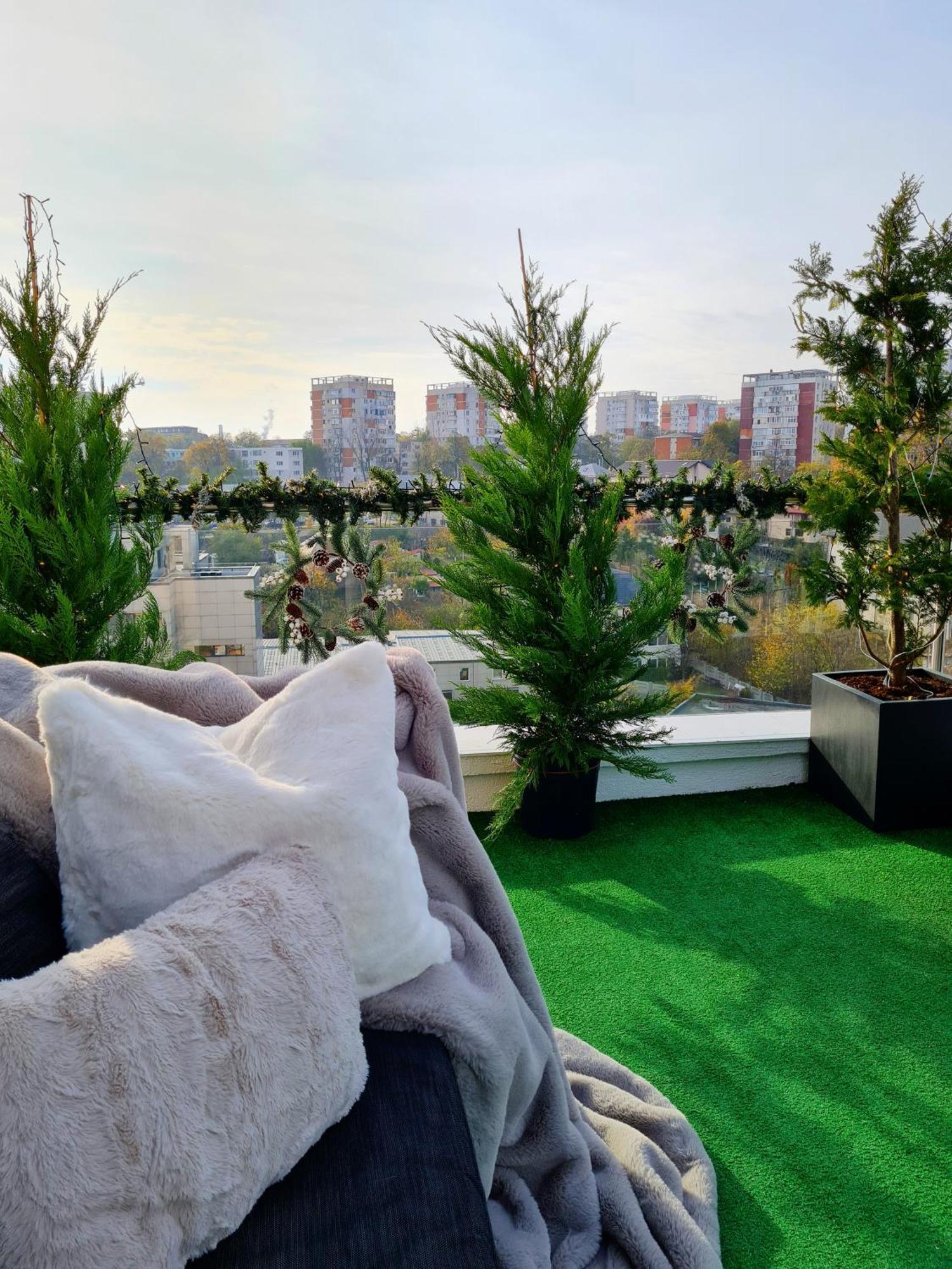 Penthouse Aeroport Iasi Apartment Exterior photo