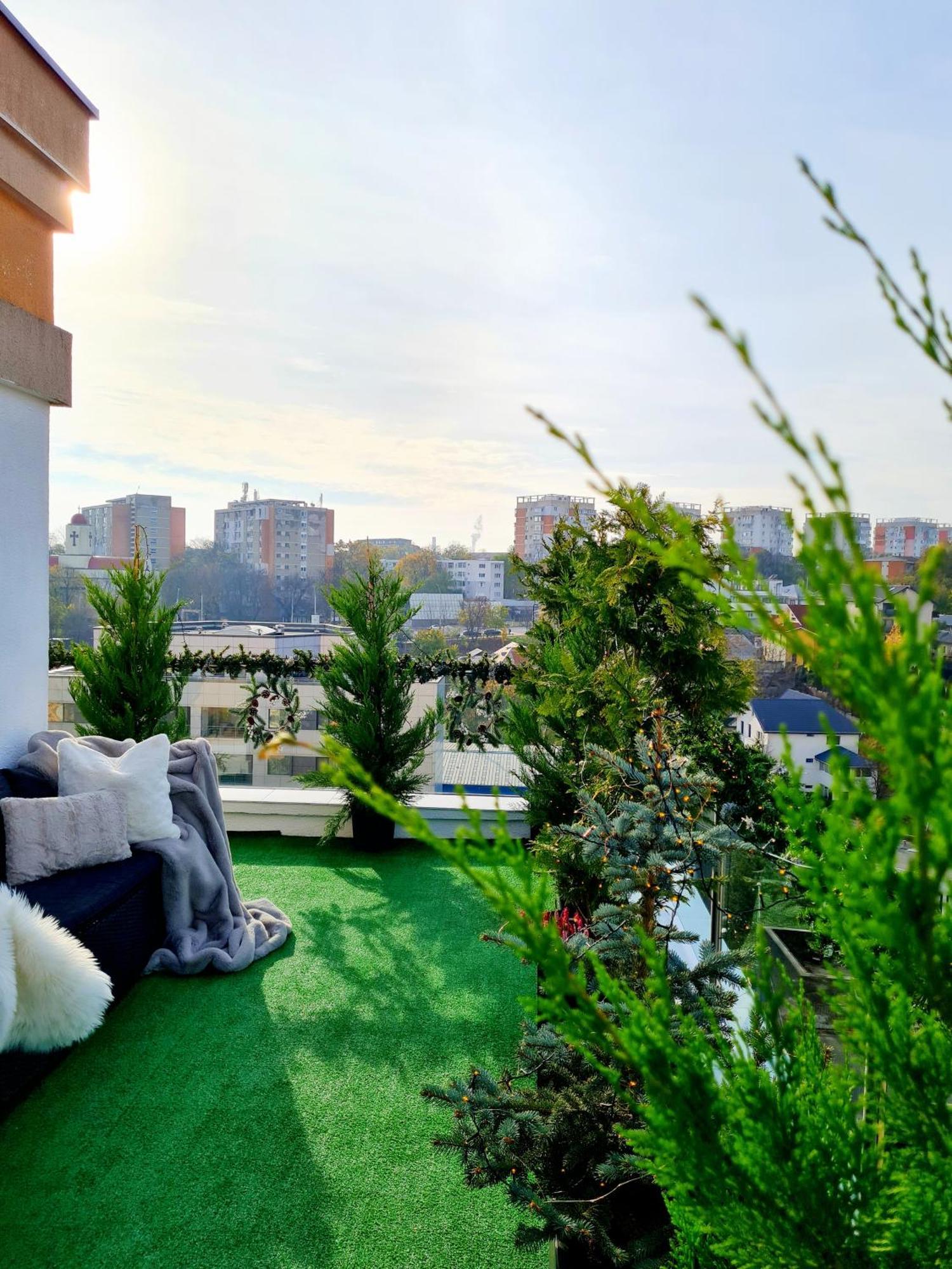 Penthouse Aeroport Iasi Apartment Exterior photo
