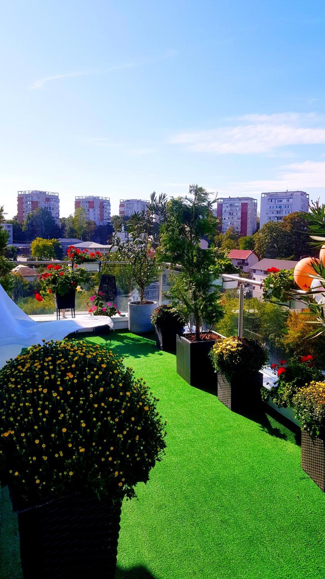 Penthouse Aeroport Iasi Apartment Exterior photo